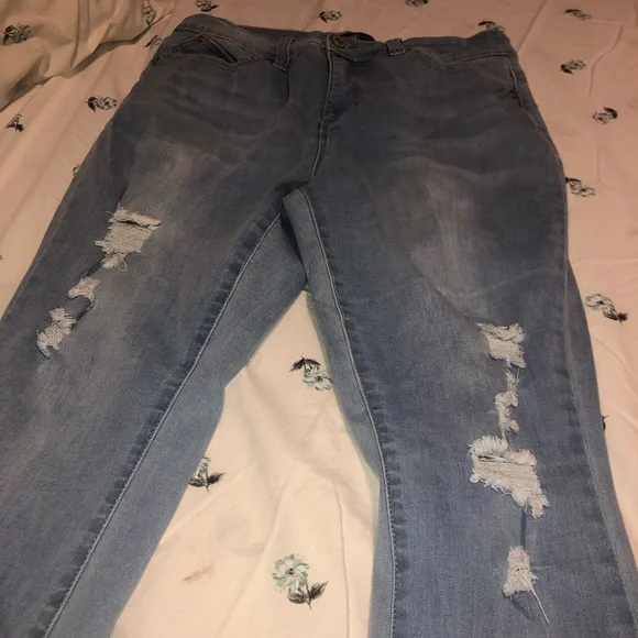 Jeans - Picture 7 of 7
